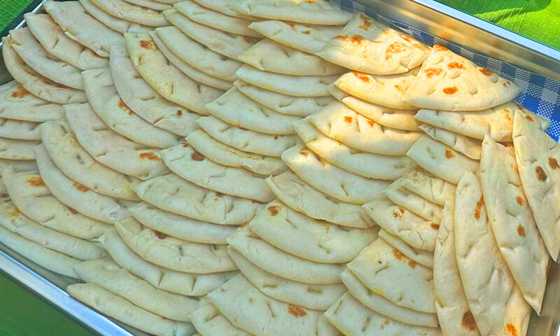 Pitta bread side dish